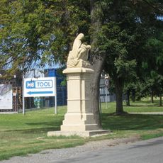 Socha Piety na severozápadním okraji Třebčína u silnice na Slatinky