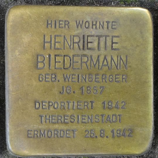 Stolperstein en memoria de Henriette Biedermann