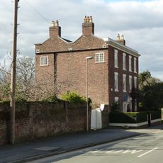 Moorside House and attached railings