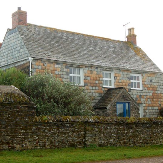 Porthmissen Farmhouse And Garden Walls To Front