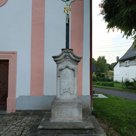 Kříž u kaple Nejsvětější Trojice ve Svoru