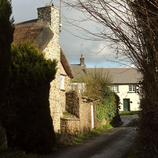 Oak Cottage  Thatch Cottage