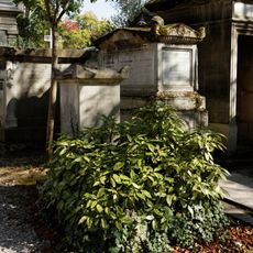 Grave of Desclozeaux