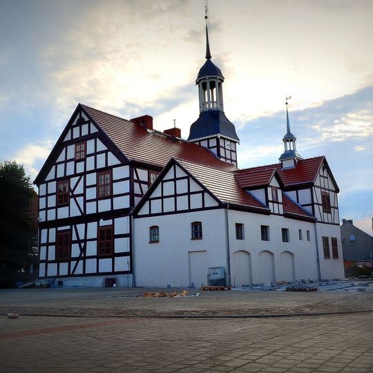 Ratusz w Nowym Warpnie