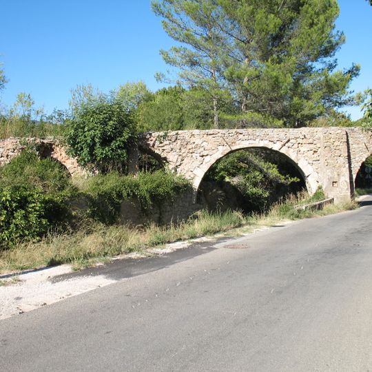 Aqueduc des cinq ponts de Cuers