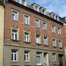 Mietshaus in geschlossener Bebauung Pulsnitzer Straße 13
