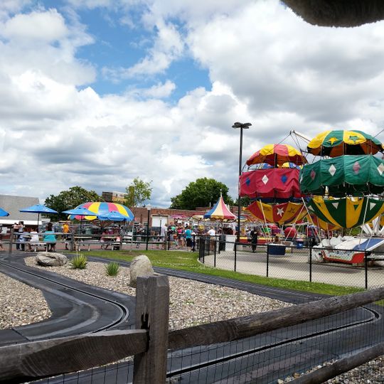 Huck Finn's Playland