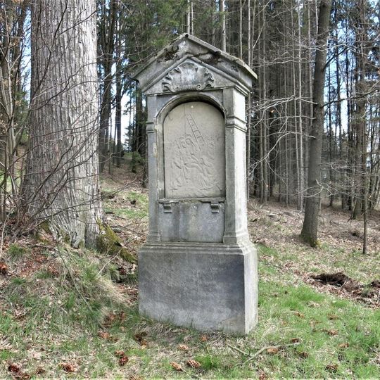 Kaplička XIII. zastavení křížové cesty u Velkého Šenova