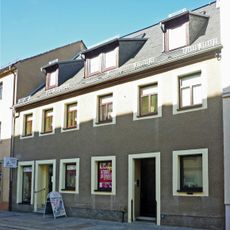 Wohnhaus in geschlossener Bebauung Hauptstraße 16