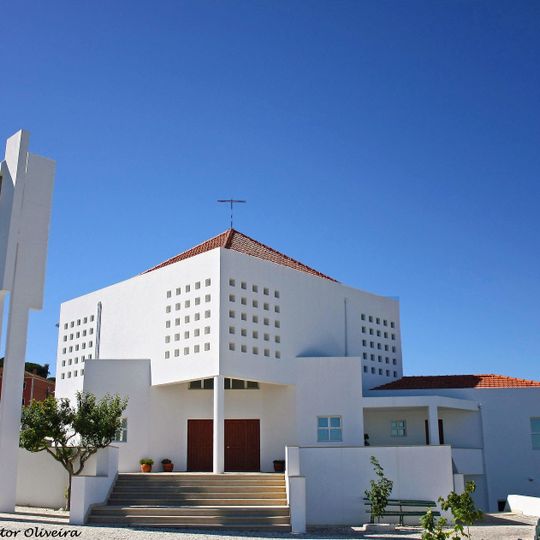 Igreja Paroquial da Roussada