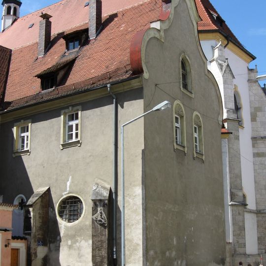 Mesnerhaus der Alten Kapelle, ehemaliger Getreidekasten