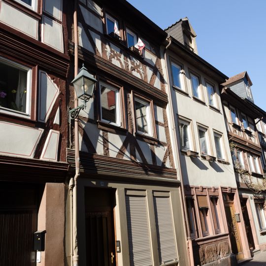 Wohn- und Geschäftshaus