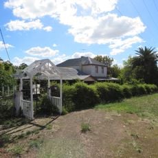 Whitby Falls Coach House