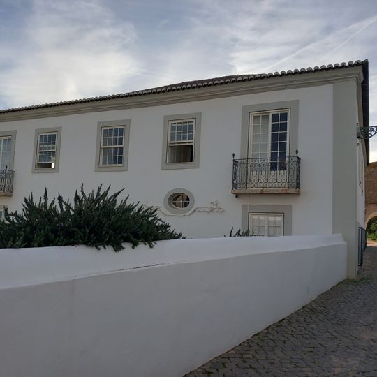 Casa Salvador Mateus