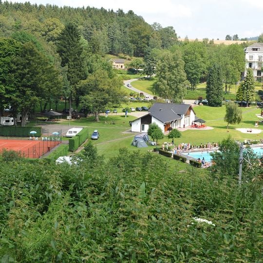 Camping Les Neufs Prés