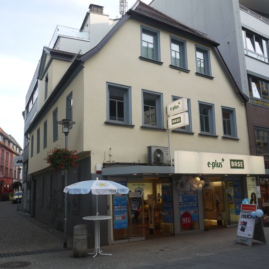 Wohn- und Geschäftshaus