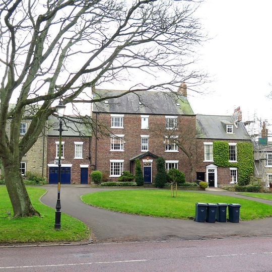 No 52 And Coach House Adjoining To East