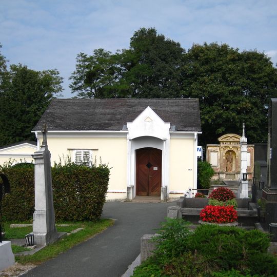 Ortsfriedhof St. Peter mit Aufbahrungshalle