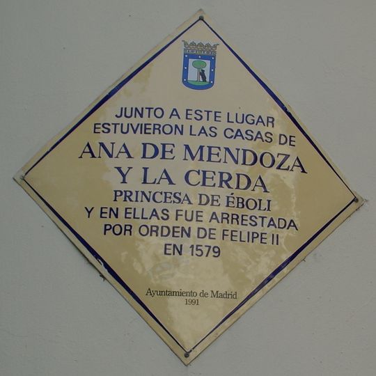 Placa conmemorativa en honor a Ana de Mendoza y la Cerda, Princesa Éboli
