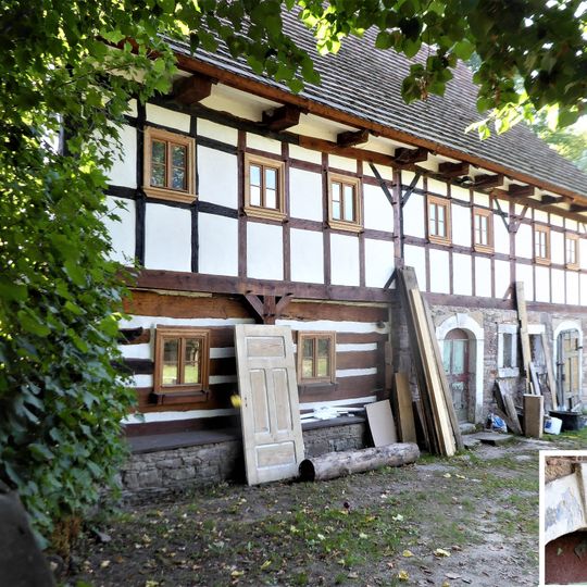 Proboszczow 89, Detail