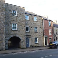 8, Pottergate