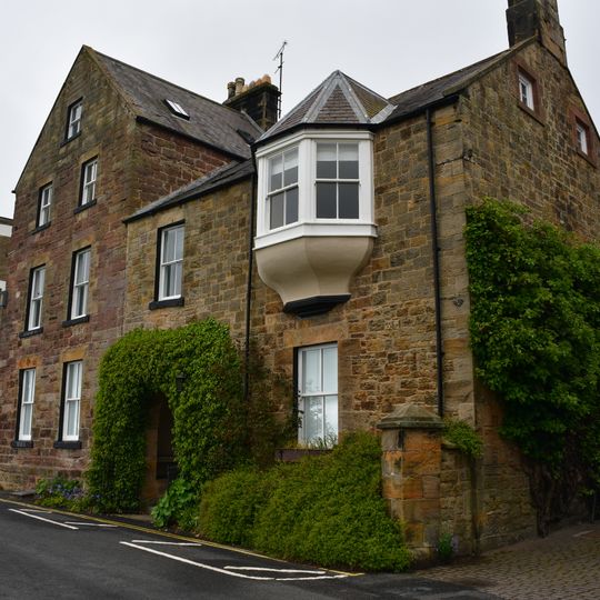 Marine House Private Hotel