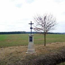 Kříž mezi Ledci a Žilovem