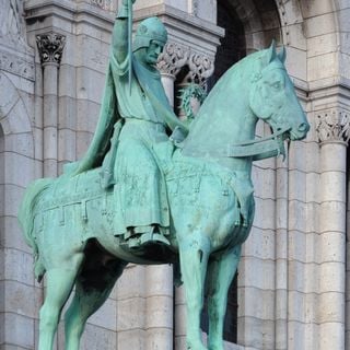 Statue équestre de Louis IX