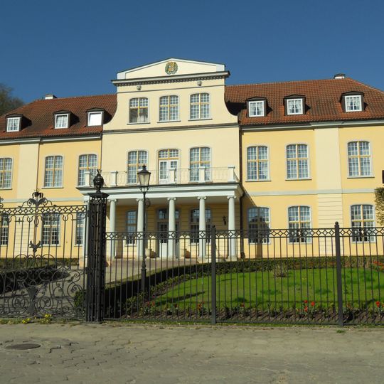 Budynek główny, XVIII/XIX