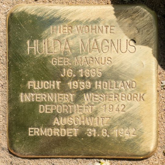 Stolperstein en memoria de Hulda Magnus