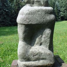 W objęciu
