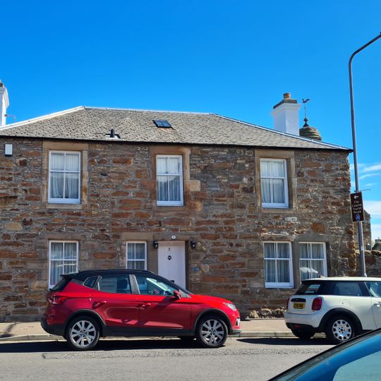 2 Park Place, Elie
