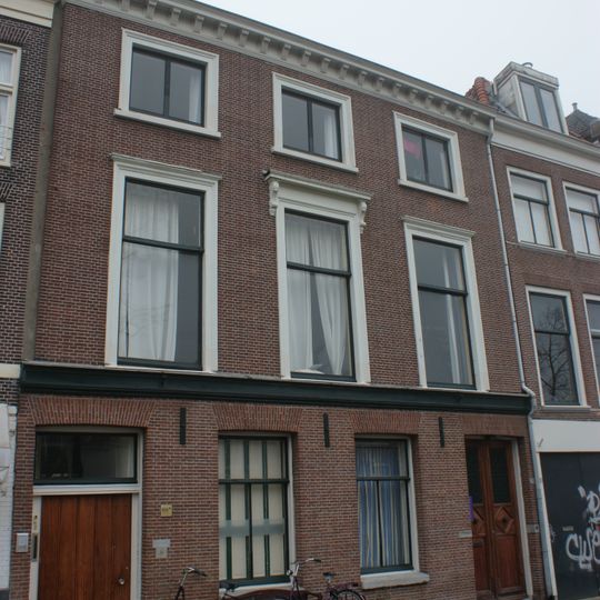Nieuwe Rijn 80, Leiden