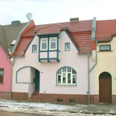 Wohnhaus in geschlossener Bebauung Rosa-Luxemburg-Straße 12 (Senftenberger Vorstadt)