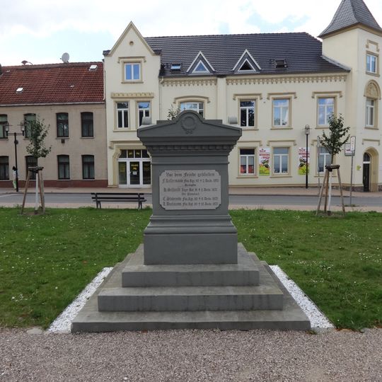 Wohnhaus Basedower Straße 2