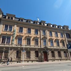 Hotel in geschlossener Bebauung, ehemals Kontorgebäude der Hübler-Mühle Alexander-Puschkin-Platz 7