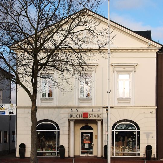 Wohn- und Geschäftshaus