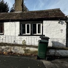 390, Hollingwood Lane