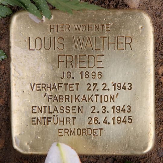 Stolperstein en memoria de Louis Walther Friede