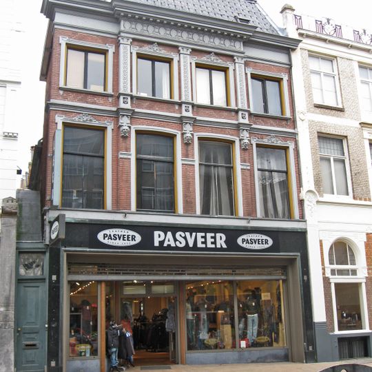 Winkelwoonhuis in eclectische stijl