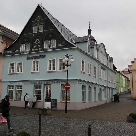 Náměstí Míru čp. 122