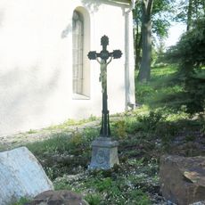 Kříž u kaple svatého Martina ve Vejprtech