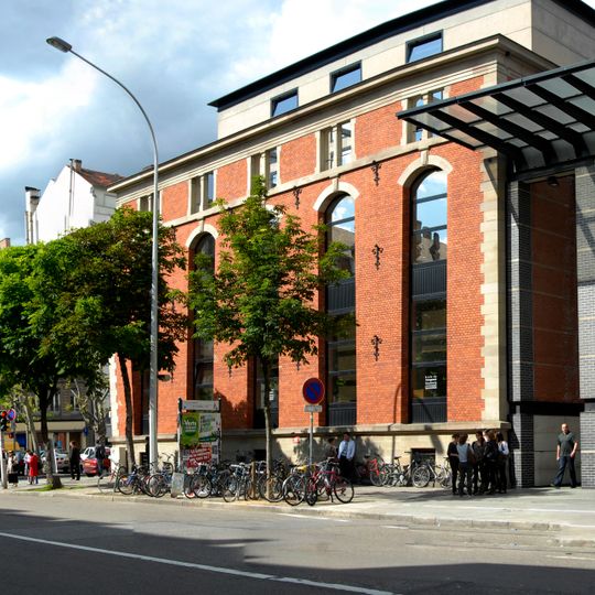 Pôle européen de gestion et d'économie