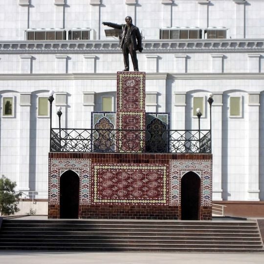 Lenin Monument