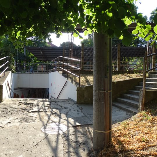 Podchod v železniční zastávce Černošice