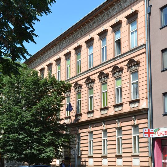 ŠOBA, nájomný dom