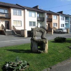 Plastika u bytových domů v Nečtinách