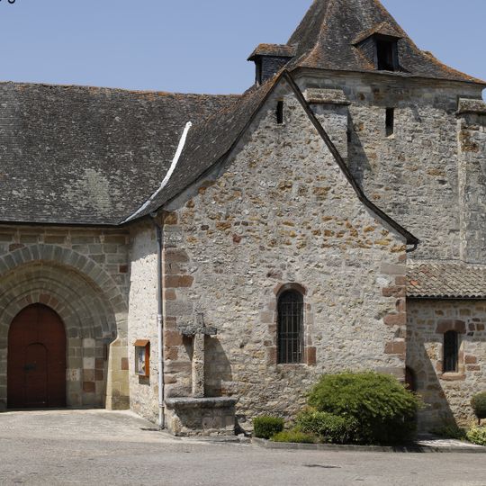 Église Saint-Saturnin de Saint-Cernin-de-Larche