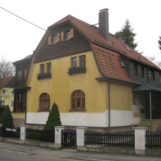 Villa mit Garten und Einfriedung Liliencronstraße 1