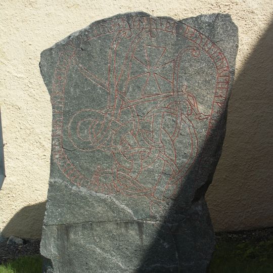 Uppland Runic Inscription 1012